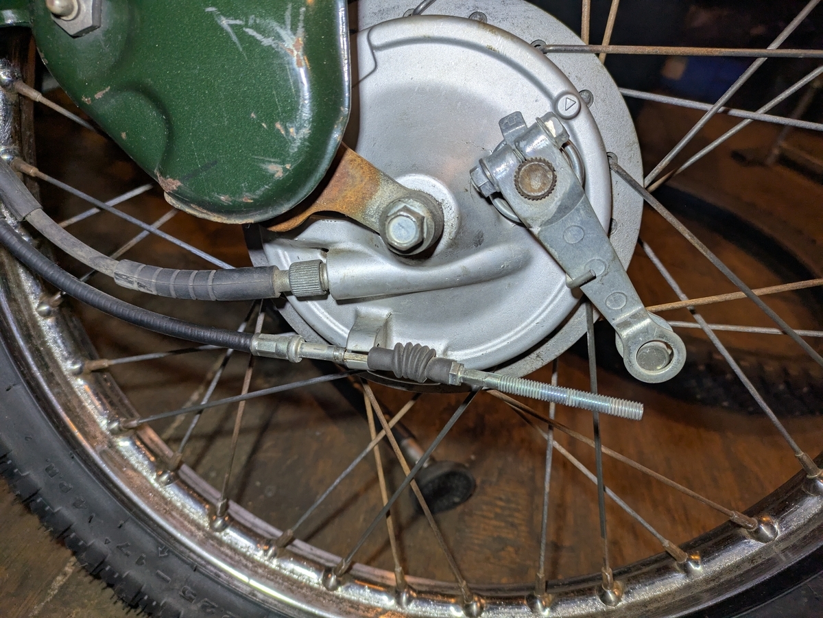 80年代後半カブのブレーキパネルとドラム - 秘密基地OVERFLOW