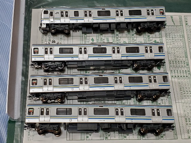 KATO E217系量産先行車を作る その1 - 模型屋のゴミ日記