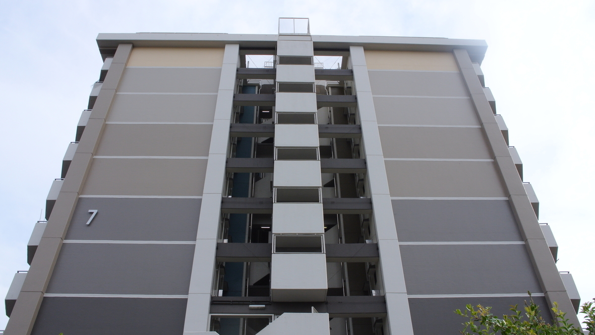 変則的な建築の7号棟