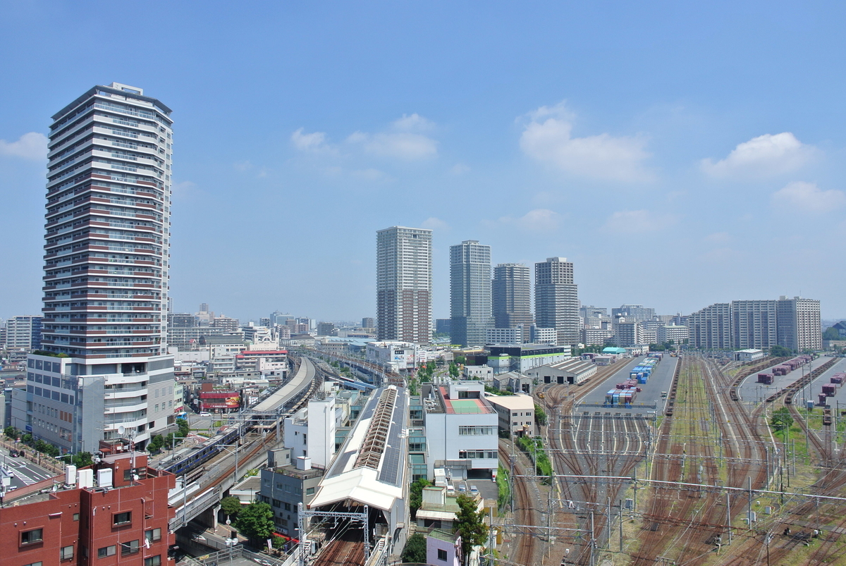 南千住駅方面を望む