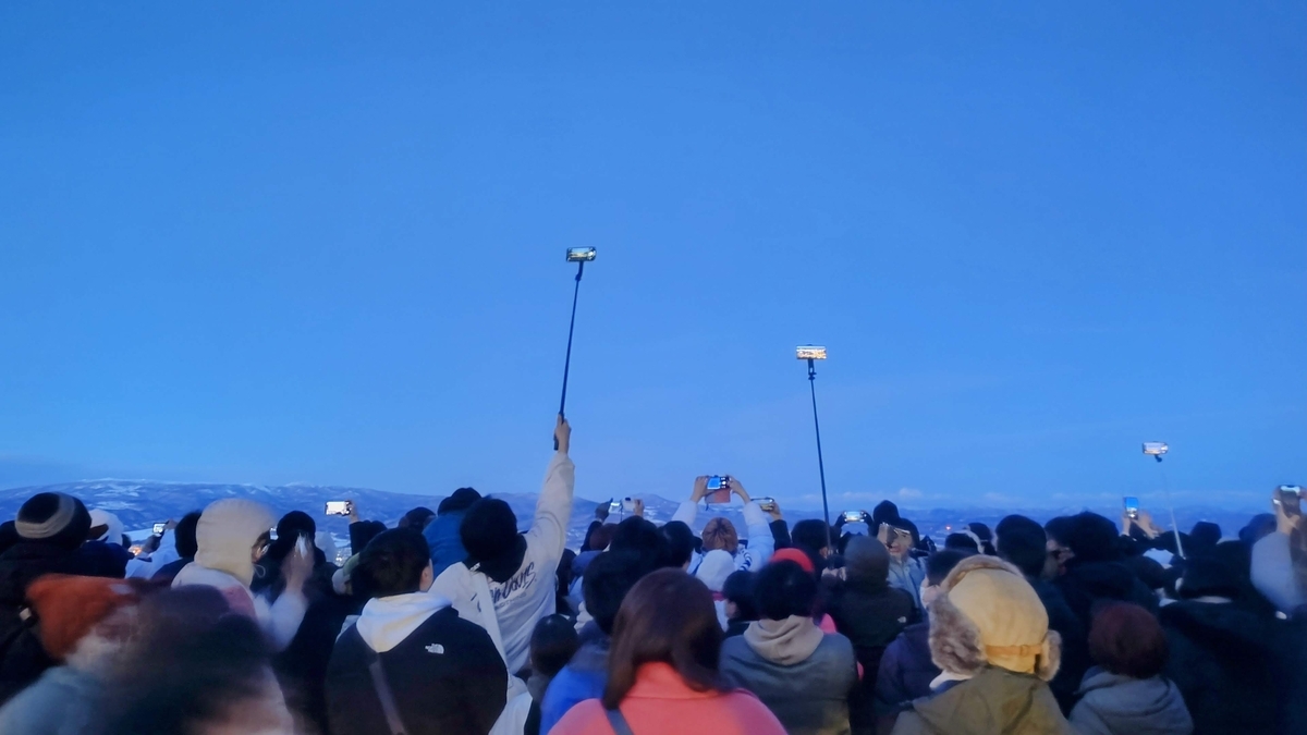 函館山展望台の夜景スポットの混雑