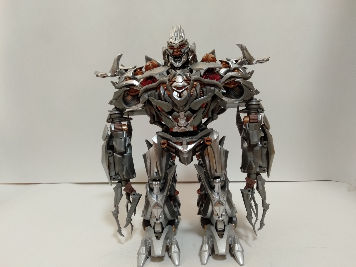 非正規トランスフォーマー　MPM-8 メガトロンっぽい人 MPM-8 メガトロン｜トランスフォーマーオフィシャルサイト
