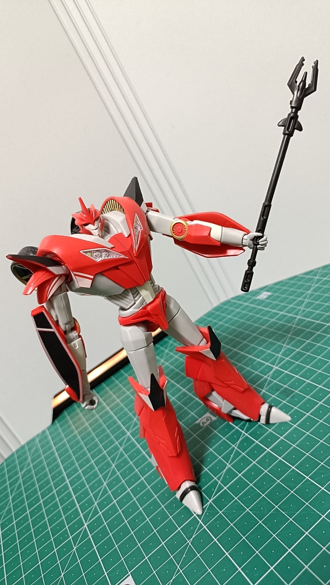 アニメからそのままやってきてノックアウト！ウォルマート限定R.E.D.