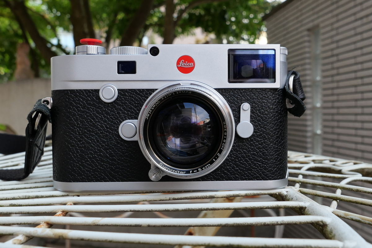 Leica Summitar 5cm F2 - OptoEleMechの日記