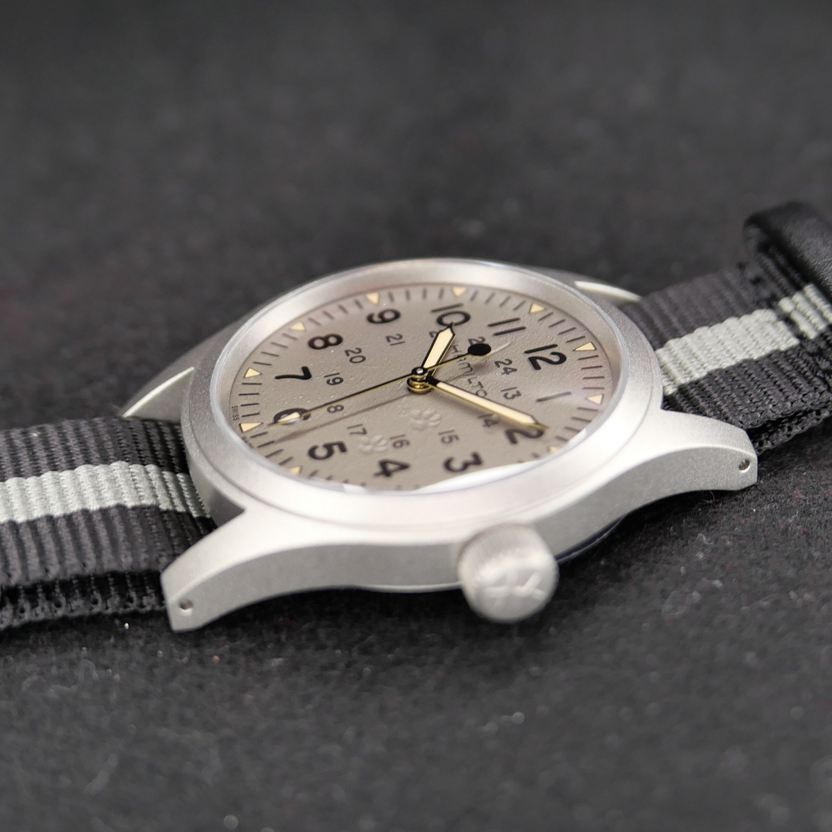 HAMILTON Khaki ハミルトン カーキ (42) カーキ フィールド メカ 東京