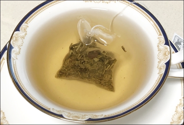KUSMI TEA クスミティー　テ　ブラン　アラン　デュカス テ ブラン アラン デュカス ティーバッグ 24個入｜LE CHOCOLAT