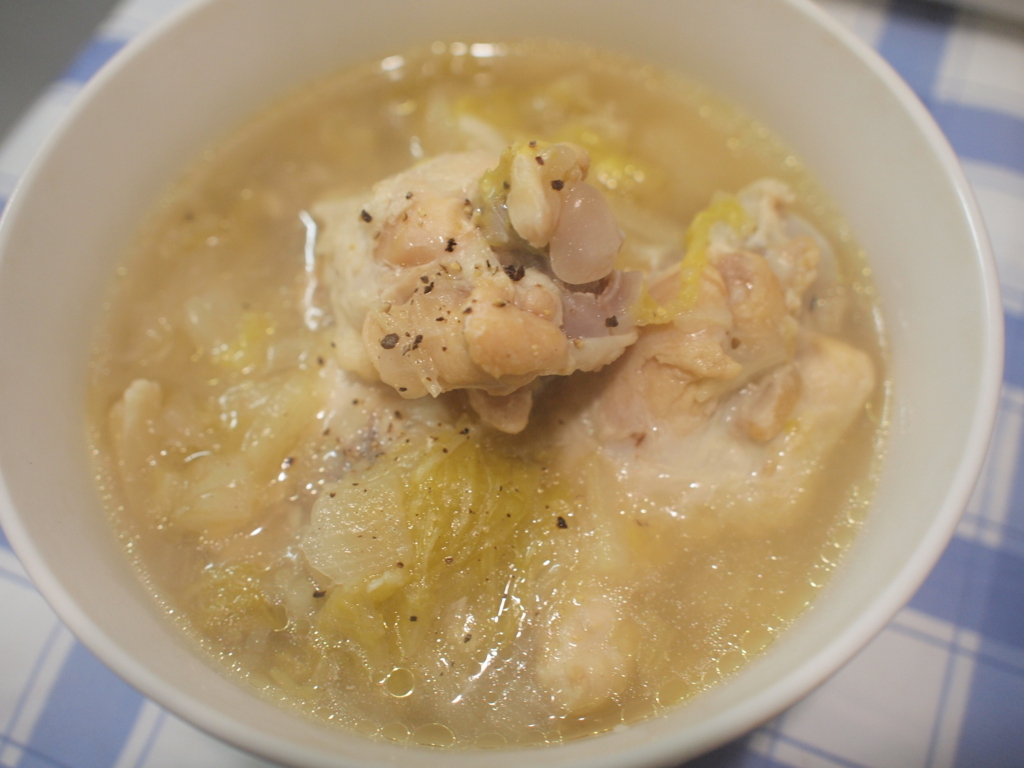 手羽元ほろほろ軟骨も食べちゃう白菜スープ 食べ物色々