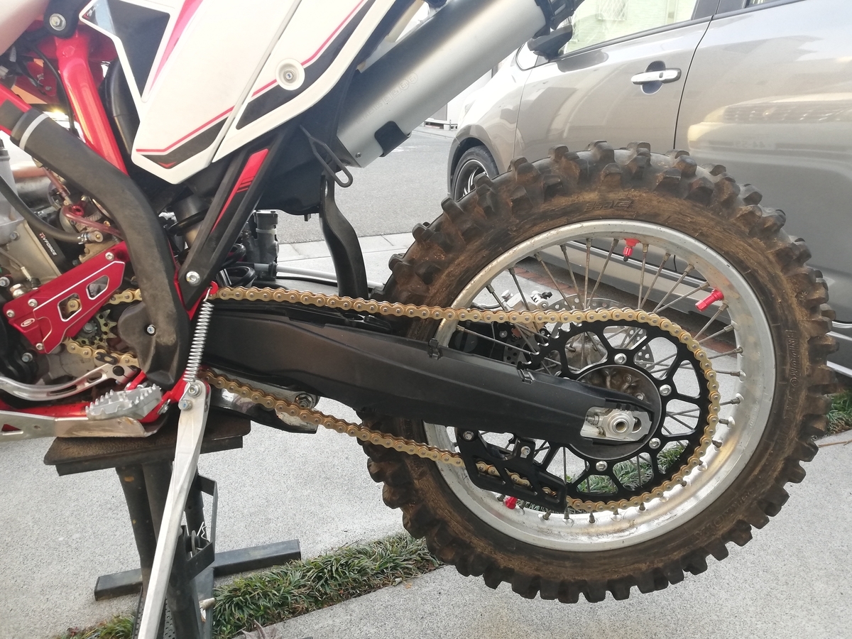 Beta RR2T 2019 Arrow 純正チャンバー 錆・歪み・凹み小あり Beta RR2T 2019 Arrow 純正チャンバー 錆・歪み・凹み小あり