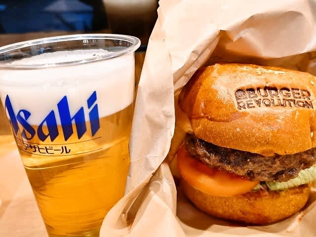 BURGER REVOLUTION Osaka Kuromon Ichiba/ハンバーガー/日本橋駅