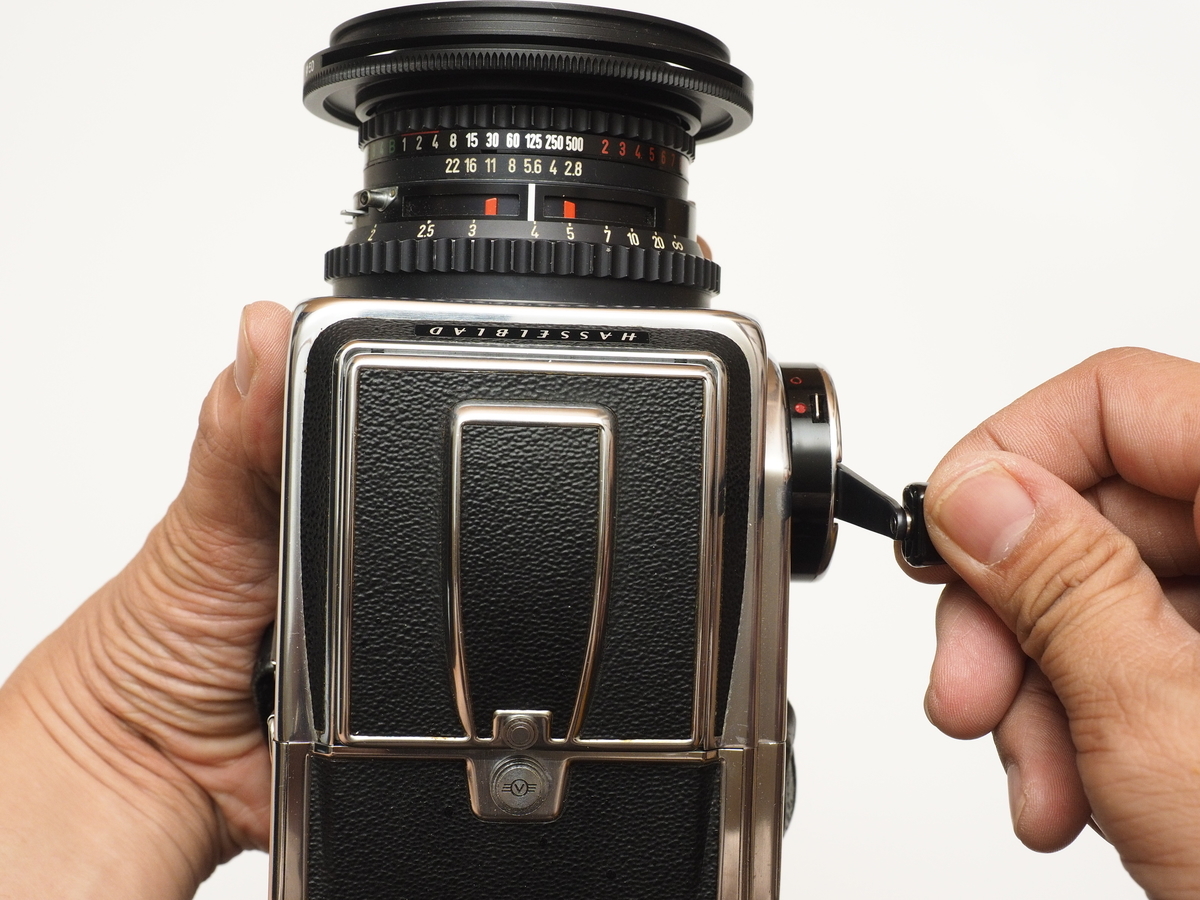 中判フィルムカメラの代表格「ハッセルブラッド 500C/M」と