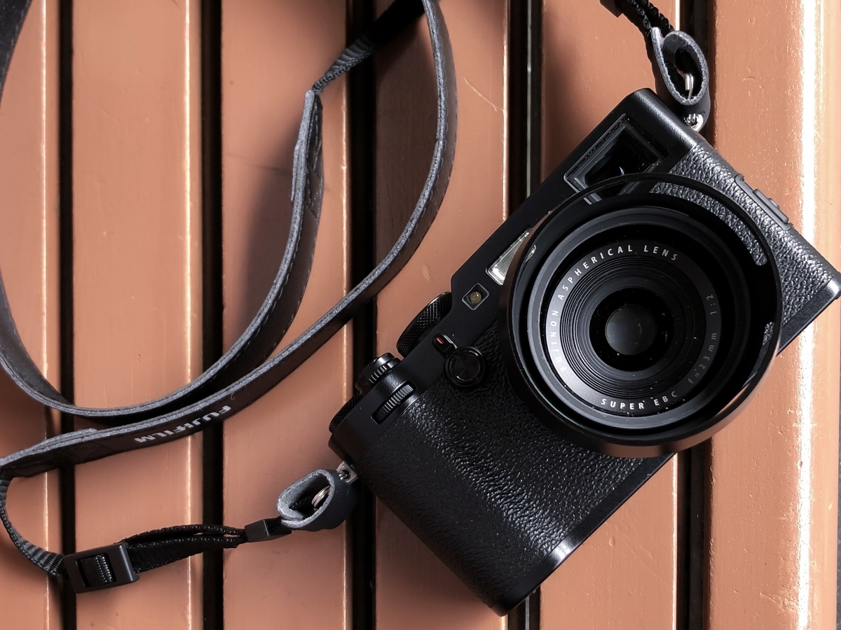 2019年一番好きなカメラ「富士フイルム X100F」。コンデジの“価値”を再 