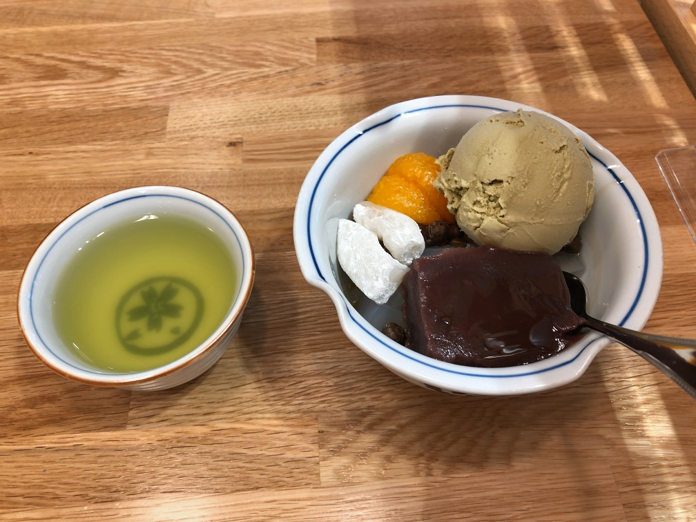 ほうじ茶あんみつ