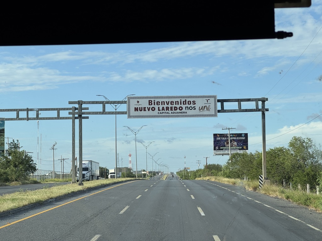 3日目：モンテレイ〜ヌエボラレド陸路移動 - Out of Office サラリーマン週末旅行記録, image size:1024x768