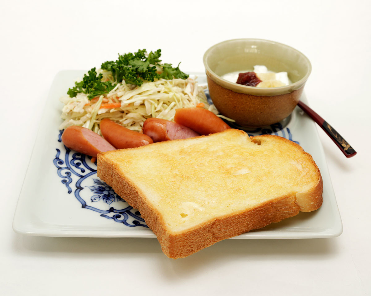 【たびたび登場するワンプレート朝食】
