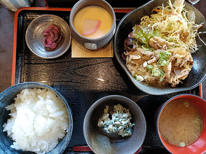 【道の駅 彩菜茶屋：生姜焼き定食いただきました～美作市】