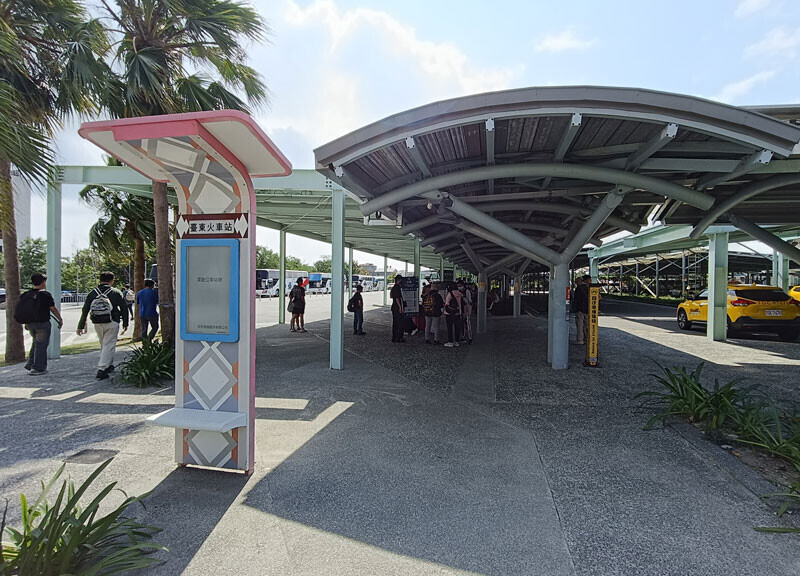 【台鉄台東駅のバス乗り場】