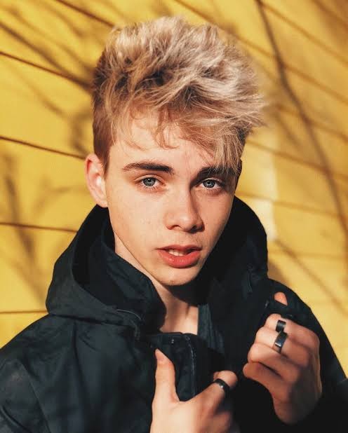 f:id:PeintreRouis:20190824223015j:image f:id:PeintreRouis:20190824223015j:image
