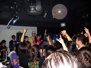 f:id:PerfumeNight:20081109064825j:image