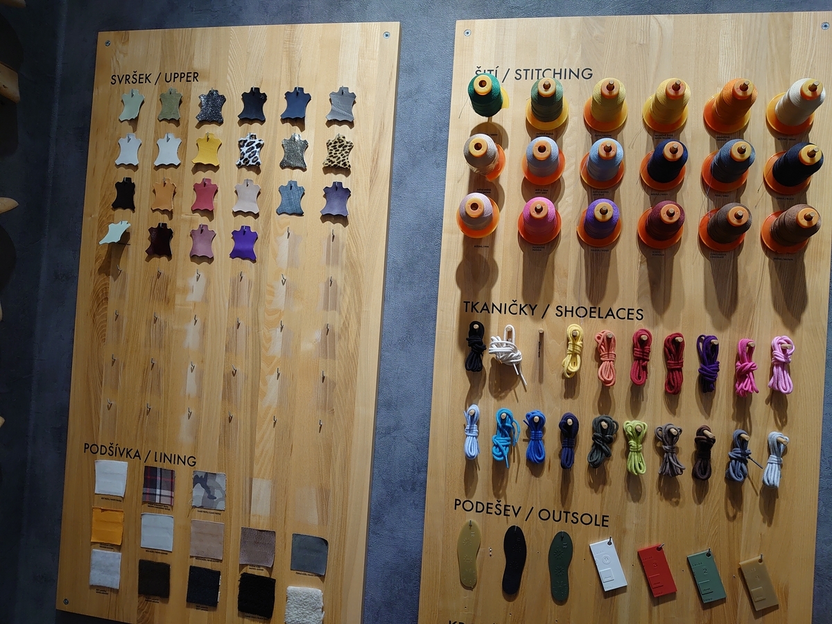 Bata（バチャ） ワイン色ハイヒールチェコ共和国