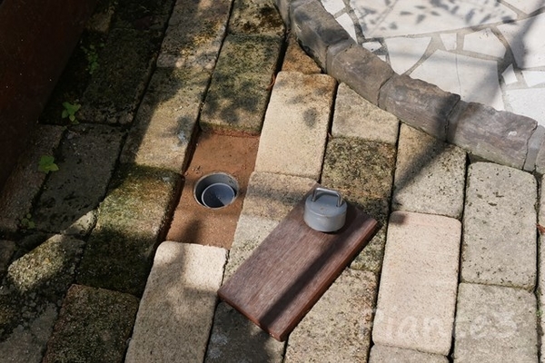 埋め込み式のぼり旗用ポールスタンドで パラソルベースのｄｉｙ Plantessucculentesの雑記