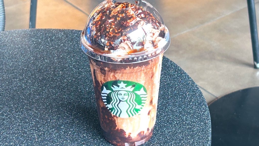 東京・表参道】スターバックスの「クランチー アーモンド チョコレート