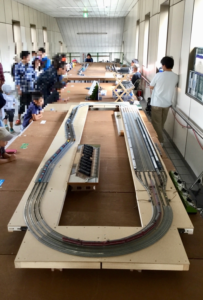 Kato 複線カント付レールとコントローラー動作OK Kato 複線カント付レールとコントローラー動作OK KATO ユニ