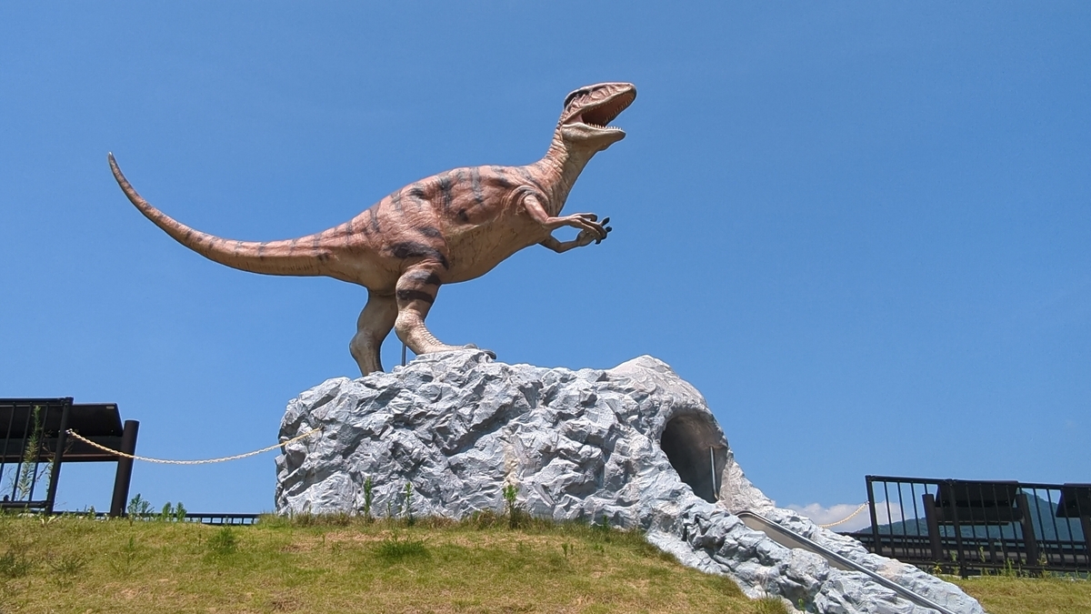 古生物スポット】恐竜渓谷かつやま - Prehistoriclifemanの日記