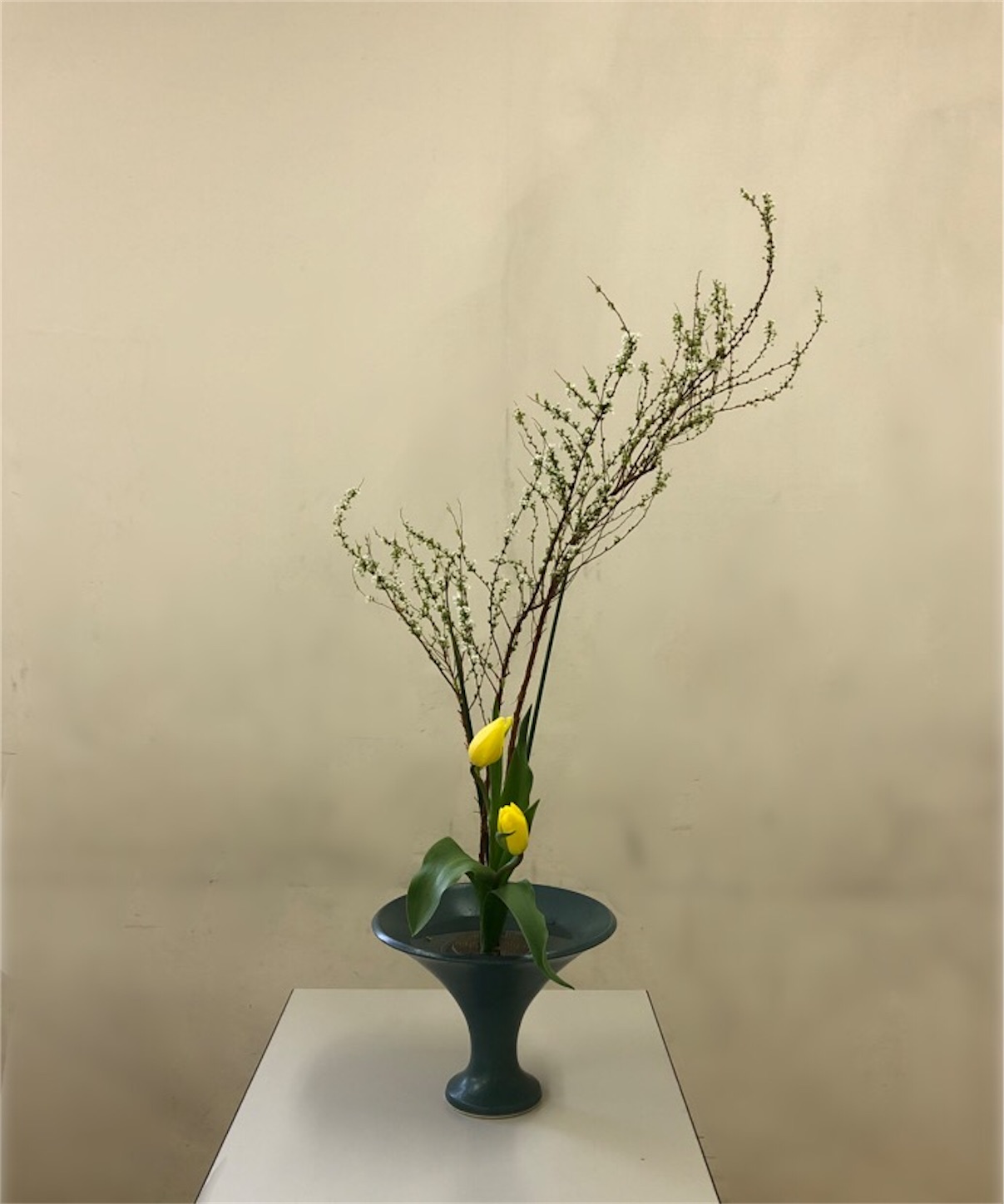 生花 三種生け Queen 50th Anniversary