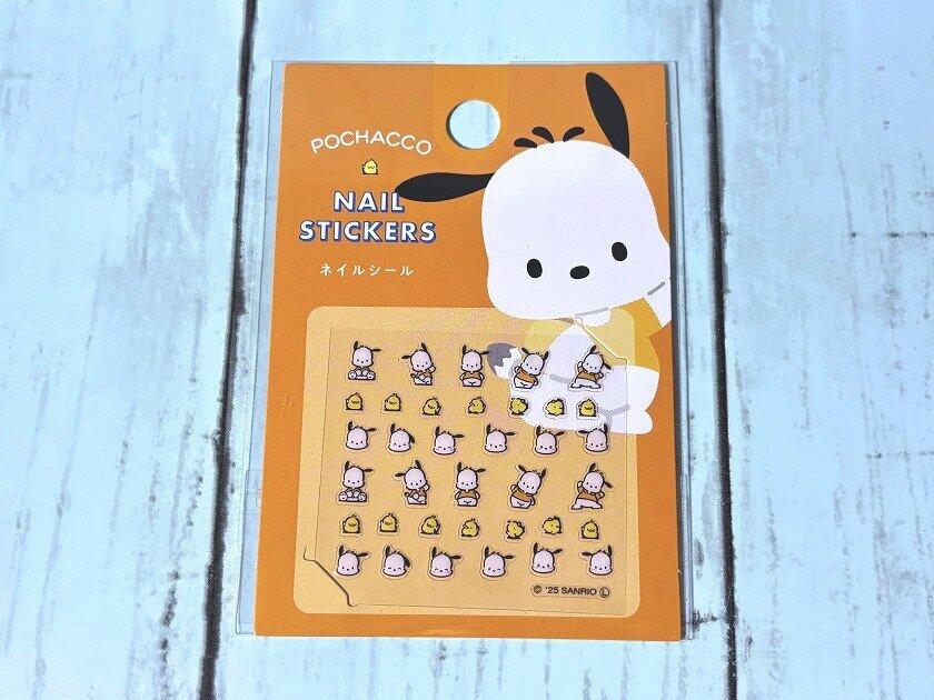 セリア サンリオのネイルシール ポチャッコ