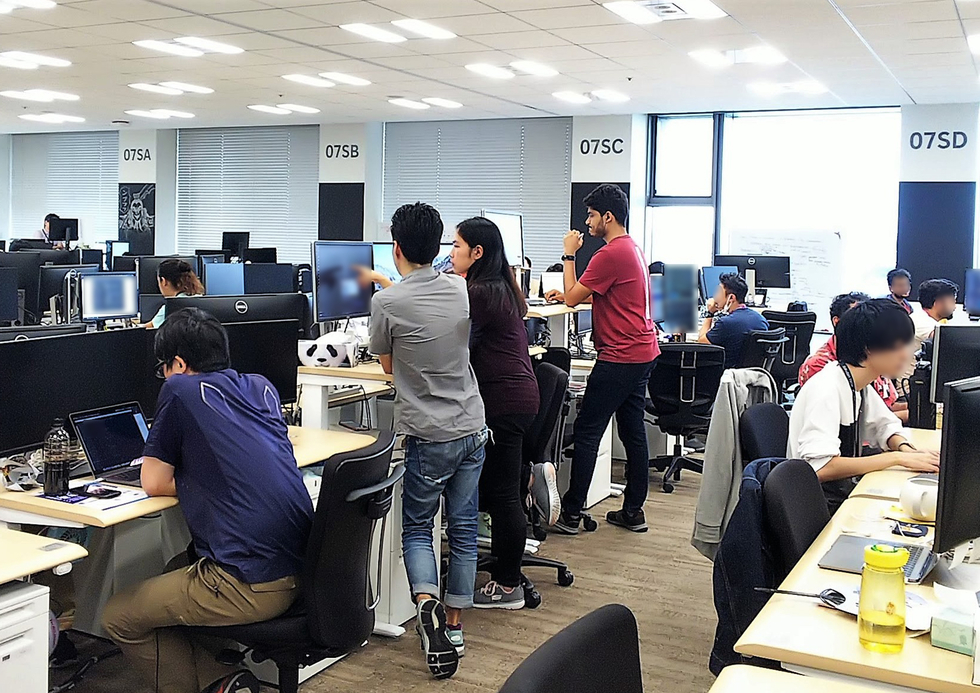 Stand up or Sit down it’s up to you! What is the comfortable working