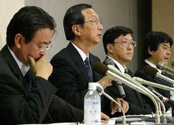 記者会見