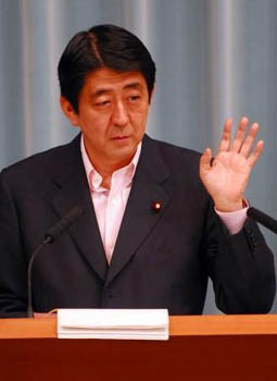 安倍官房長官