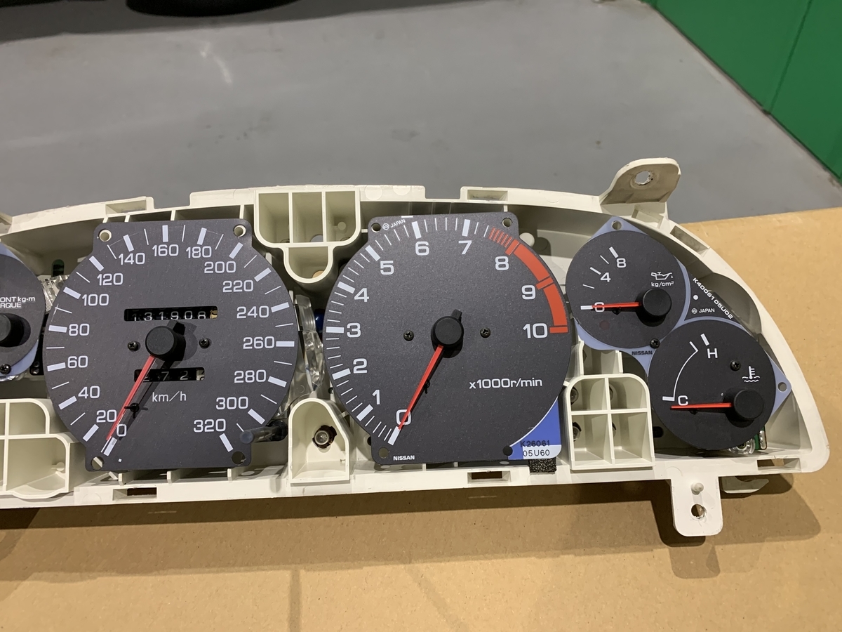 内装 タコメーター修理とインパネ クマとスカイライン
