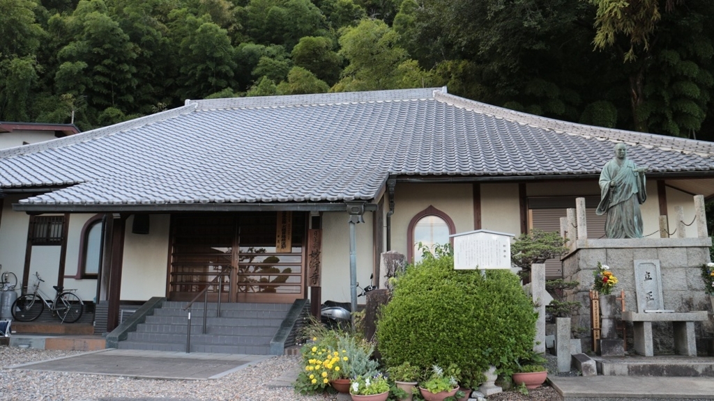 f:id:RAKu:20170919001913j:plain f:id:RAKu:20170919001913j:plain