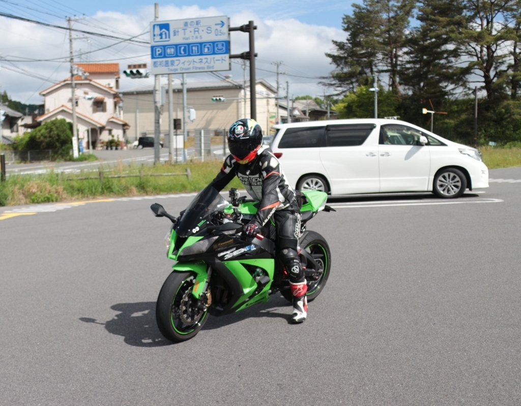 f:id:RAKu:20180520221404j:plain f:id:RAKu:20180520221404j:plain