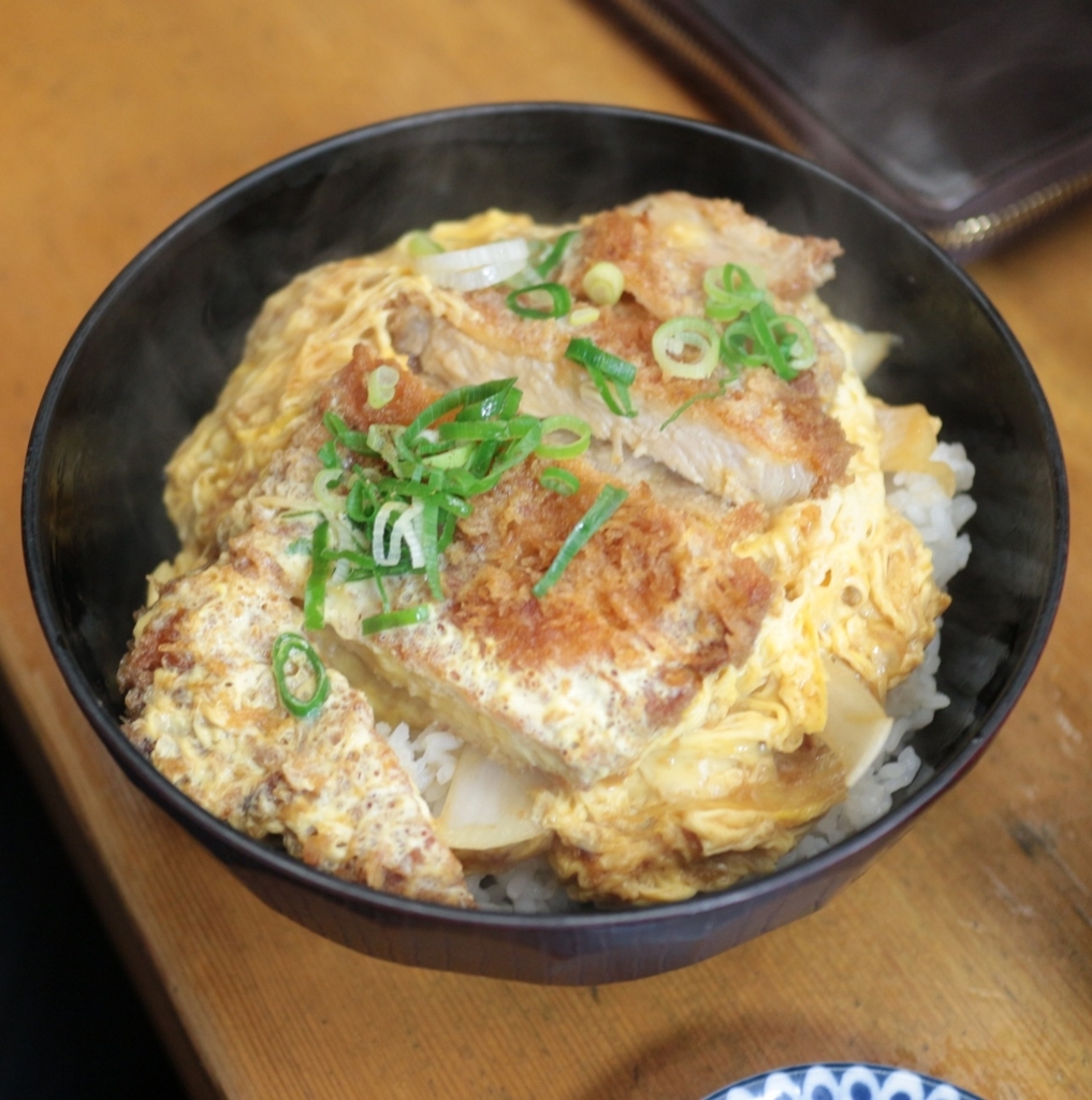 とんかつ屋さんに行く おくだ さっぱりとした夏バテ防止のとんかつでした らくたろうがいく グルメ 週末放浪記