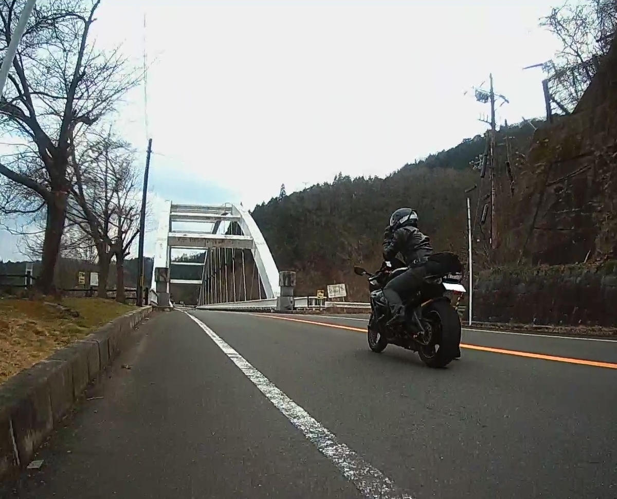 f:id:RAKu:20200420000650j:plain f:id:RAKu:20200420000650j:plain