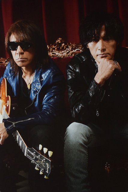 B'zカレンダー2018にて【STRUM】の作品着用 #松本孝弘 #稲葉浩志