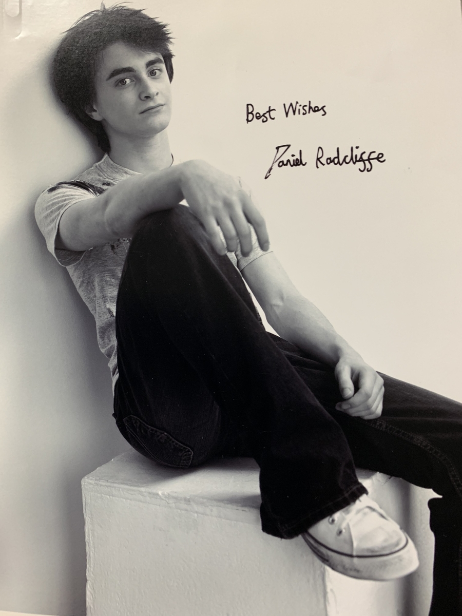 ダコタ・ファニング&エル・ファニング直筆サイン入り2Lサイズ写真… ダコタ・ファニング&エル・ファニング直筆サイン入り2Lサイズ写真