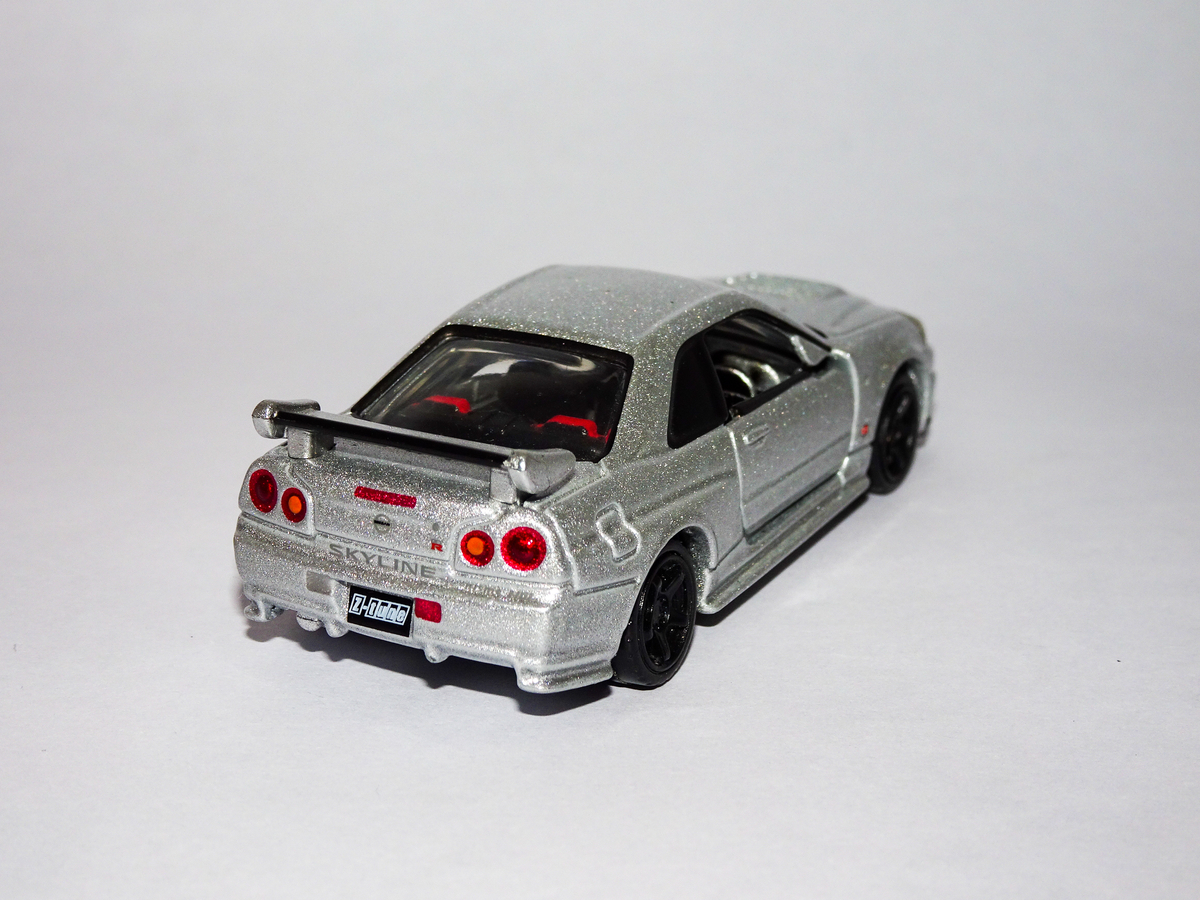 トミカ NISSAN R34 GT-R Z-tune & スカイラインGT-R Amazon | トミカ トミカプレミアム01 NISMO R34 GT-R Z-tune