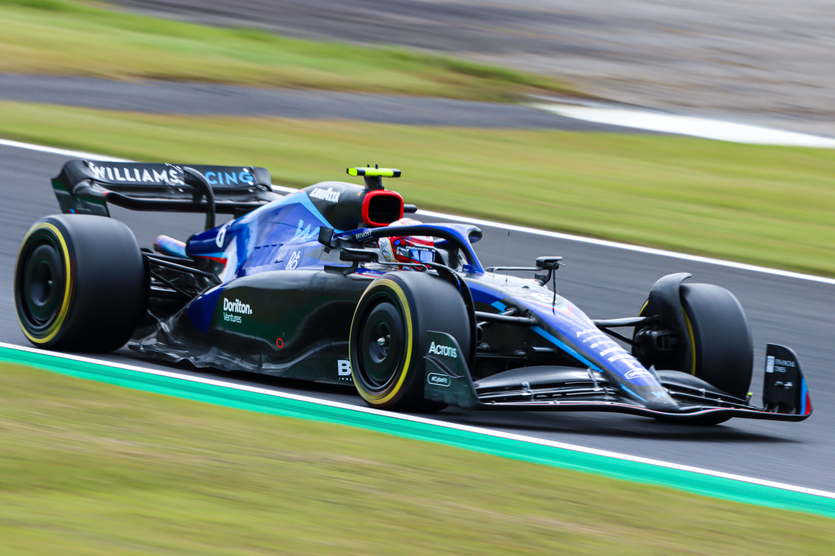 2021年2022年　F1鈴鹿サーキット　限定　レッドブル　ミニカー　マックス 2021年2022年 F1鈴鹿サーキット 限定 レッドブル ミニカー マックス