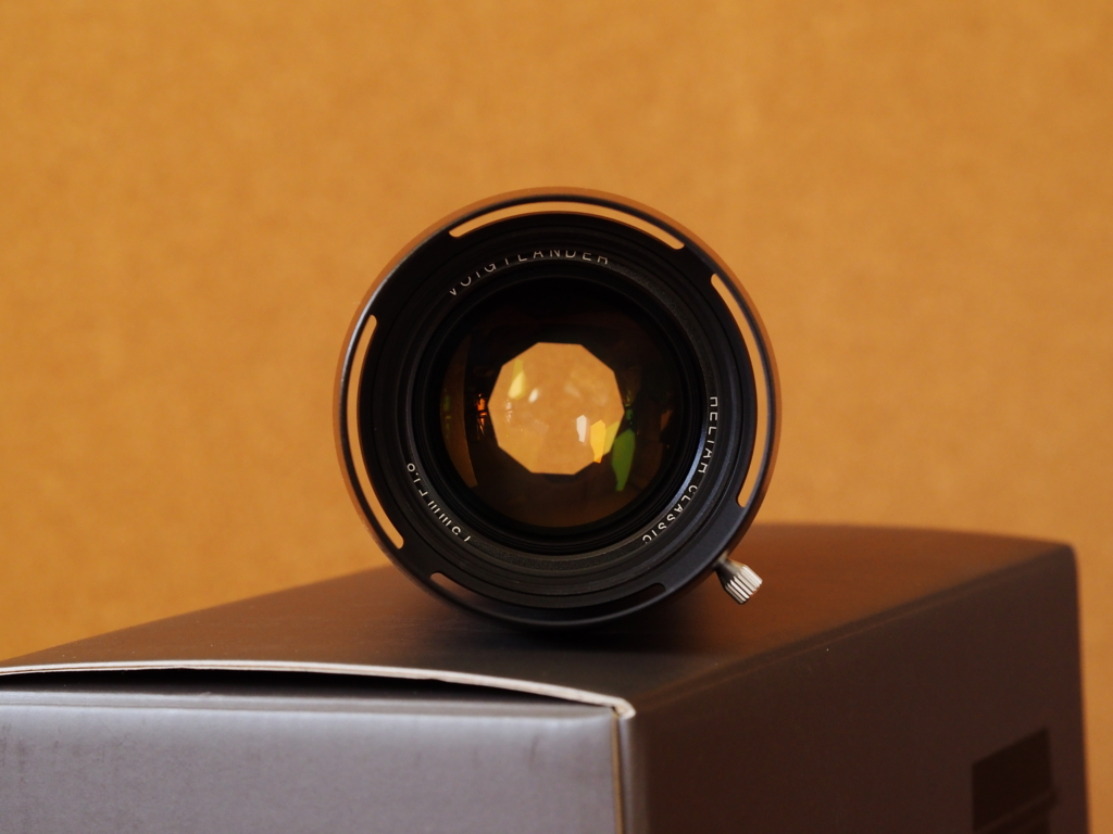 レンズ(単焦点) VoightLander HELIAR classic 75mm F1.8 VM Heliar classic 75mm f1.8 | ライカカタログ | アトリエライカ