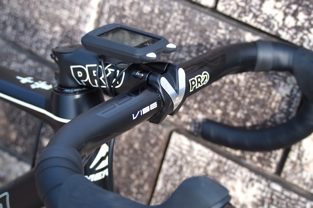 ロードバイクハンドル エアロハンドルに交換するとロードバイクの印象が変わる