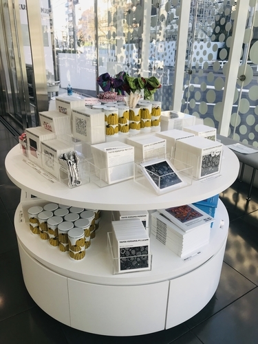 草間彌生美術館』のグッズ紹介。限定品がカワイイ!(かぼちゃの