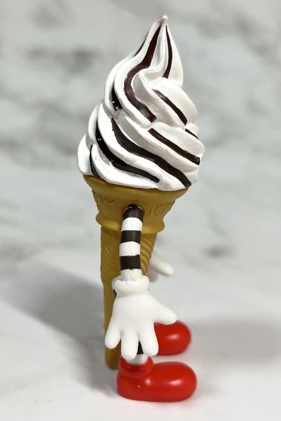 フレーバーズ ガチャ第3弾「チョコレートツイストソフトクリーム