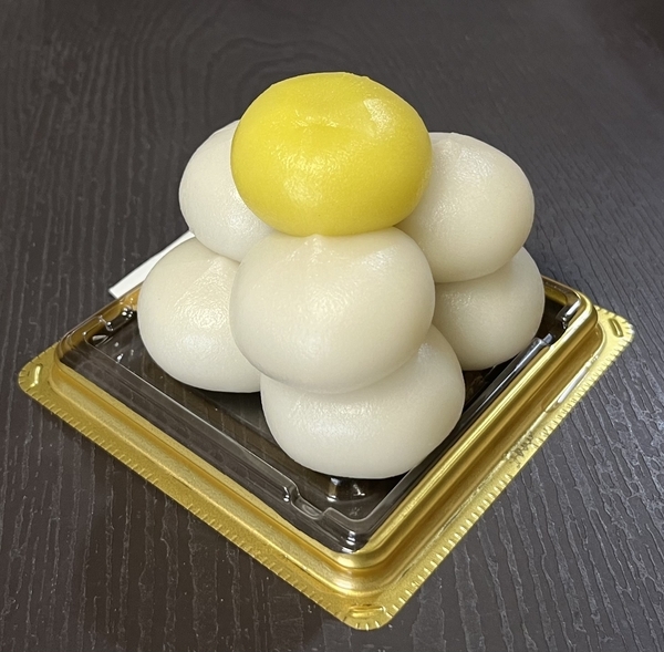 スーパーで発見！月見団子（明日香野）と月見まんじゅう（ヤマザキ