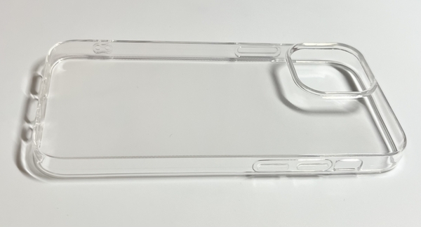 100円ショップキャンドゥのiPhone13mini用スマホケース 透明ソフト