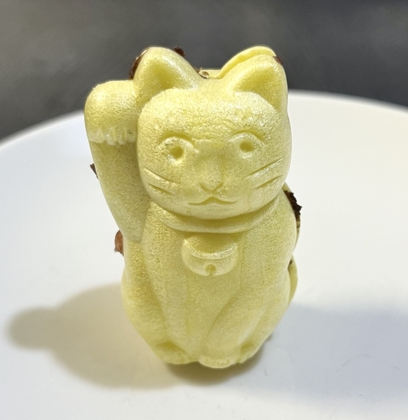 金持ちになった商人の店の招き猫、友人の名古屋社長夫妻からの頂き物　座敷わらし 上出長右衛門窯 二寸ちょうえもん招猫 金白｜家を装う｜中川政七商店