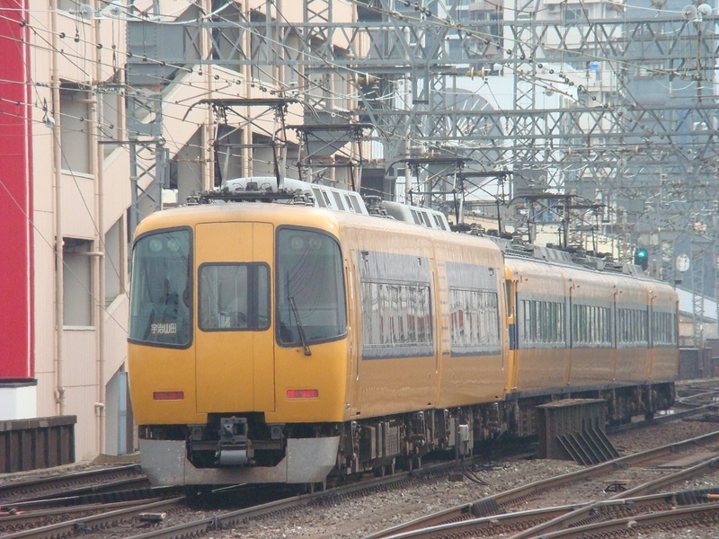 GMから近鉄5800系(デボ1形塗装)・京急新1000形(京急リラックマ