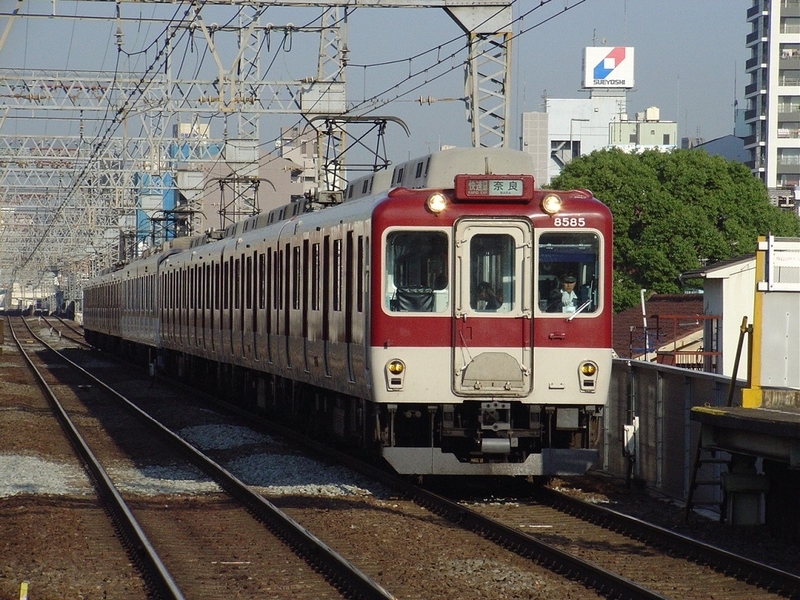 ☆貴重品☆ 近鉄 8000系 ク8585 車体側面車番 廃車発生品 【公式通販】